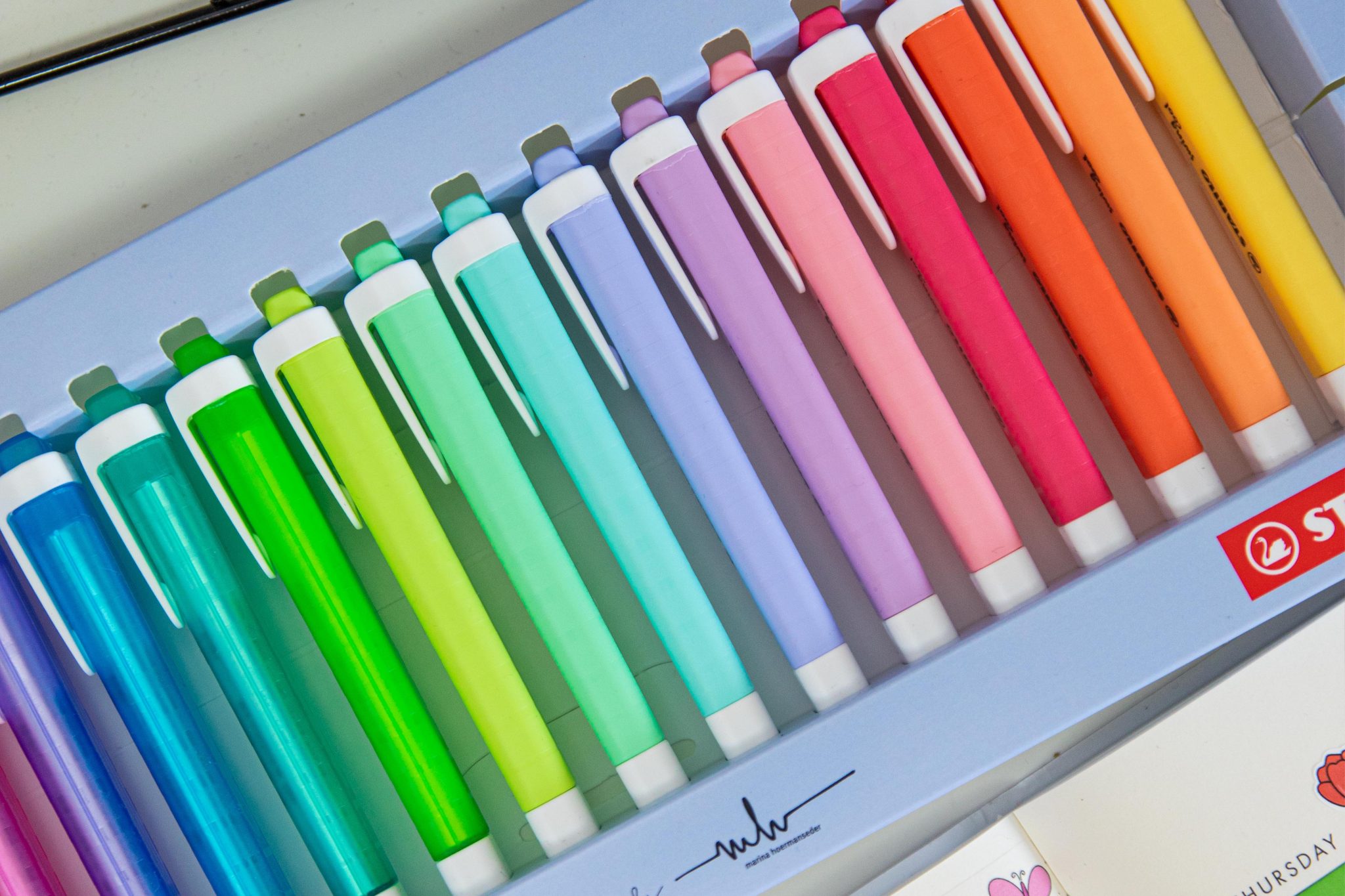 thumbnail: STABILO Swing Cool Tekstmarkeerstiften | 18 Stuks Bureauset | 8 Neon & 10 Pastelkleuren | Met Clip